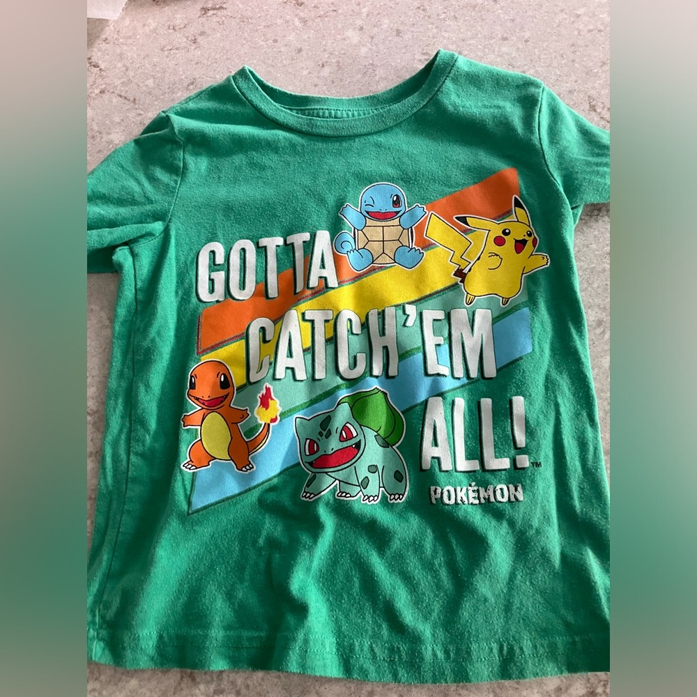 Bundle of baby clothes like new